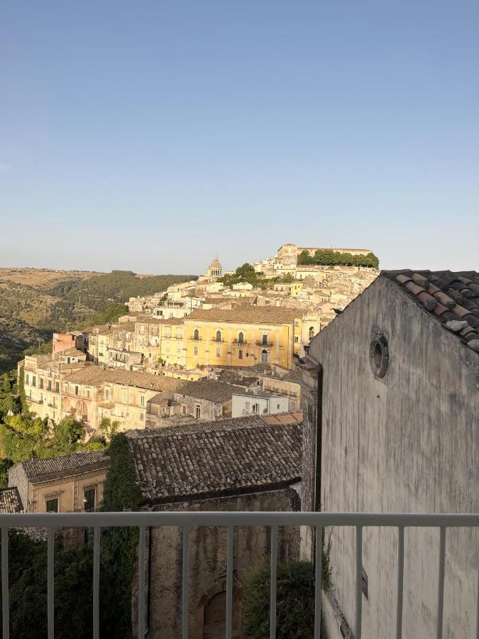 La Casa Di Irene - Suites Con Vista Ragusa Luaran gambar