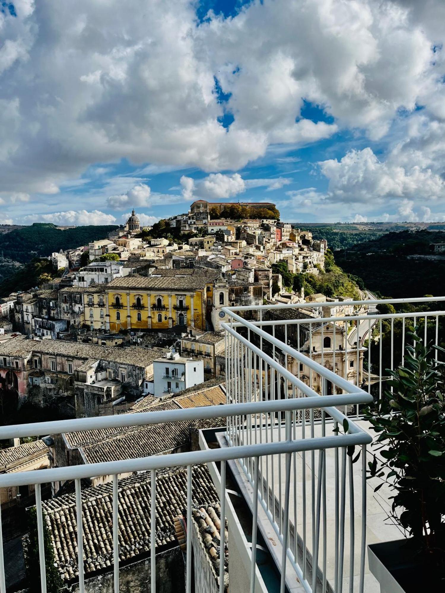 La Casa Di Irene - Suites Con Vista Ragusa Luaran gambar