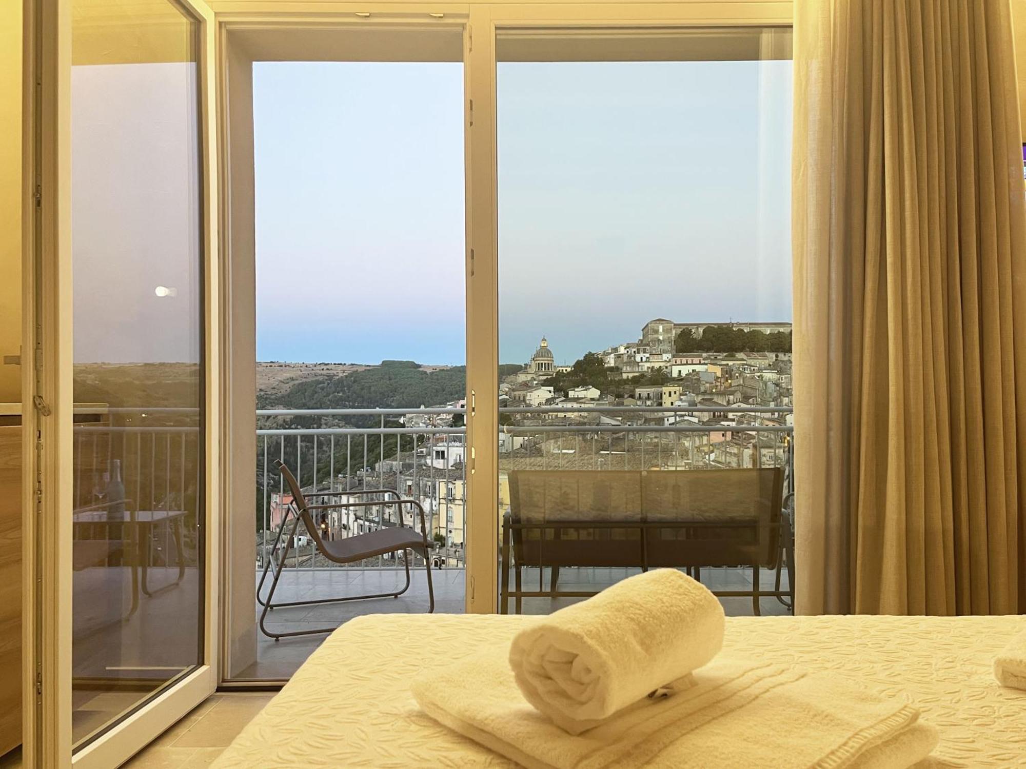 La Casa Di Irene - Suites Con Vista Ragusa Luaran gambar