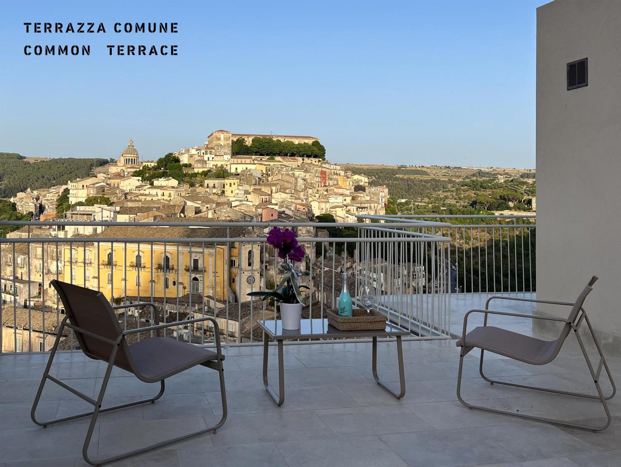 La Casa Di Irene - Suites Con Vista Ragusa Luaran gambar