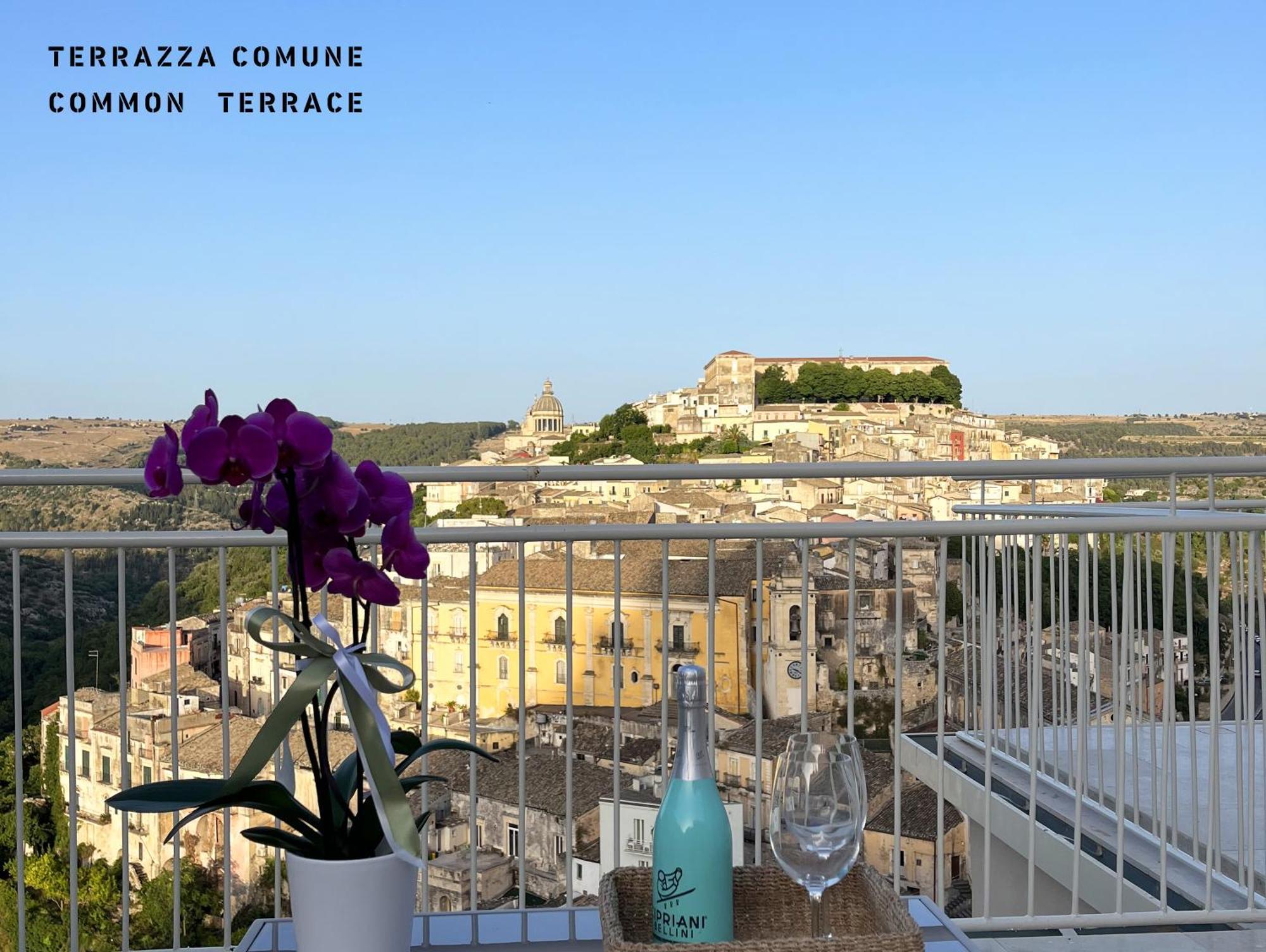 La Casa Di Irene - Suites Con Vista Ragusa Luaran gambar