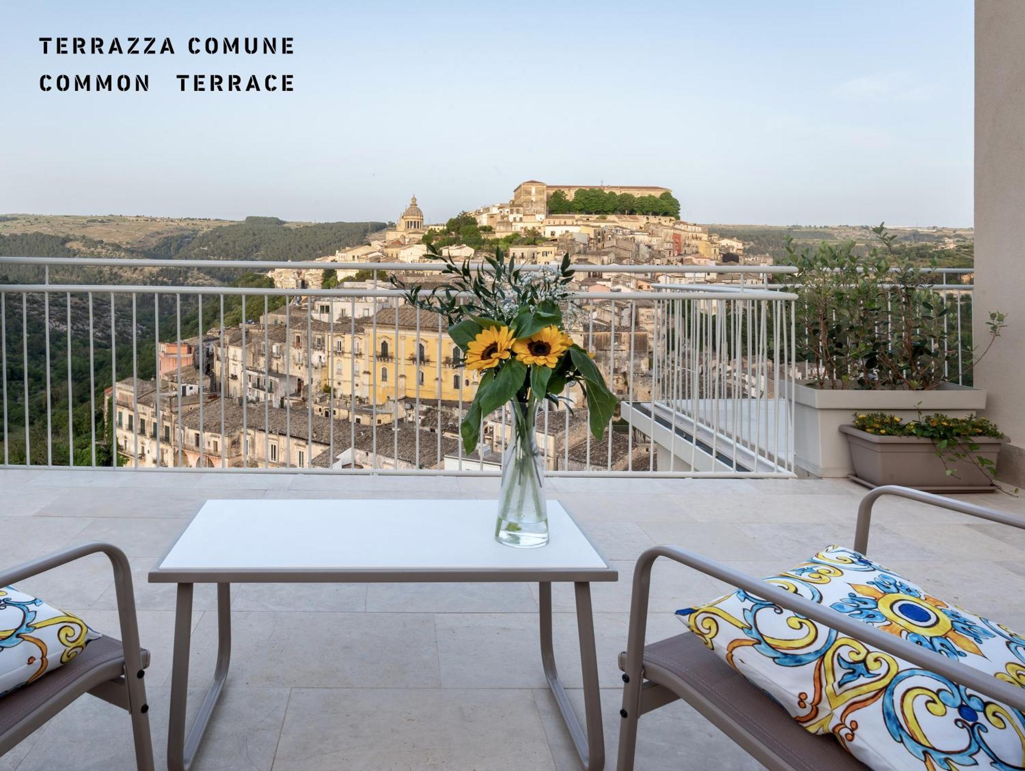 La Casa Di Irene - Suites Con Vista Ragusa Luaran gambar