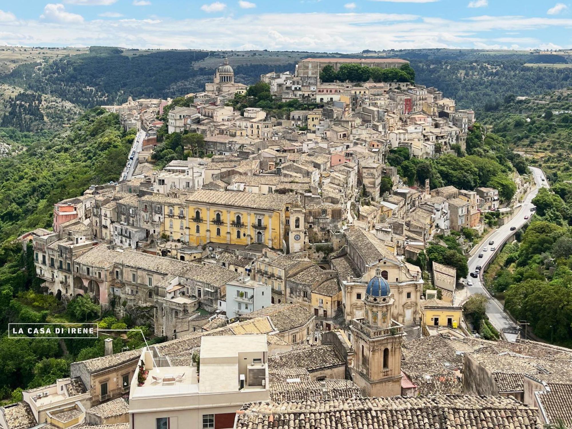 La Casa Di Irene - Suites Con Vista Ragusa Luaran gambar